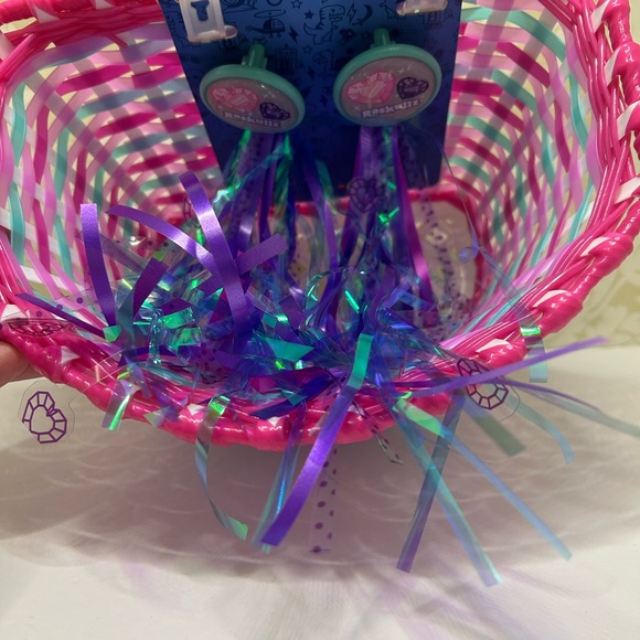 Raskullz Basket & Streamer Combo! - Picture 3 of 4